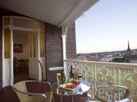 Auldington Hotel - Accommodation Sunshine Coast 2