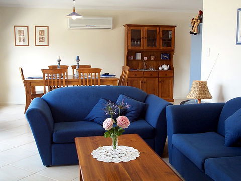 Bay - Ann Cottage - Accommodation Sunshine Coast 0