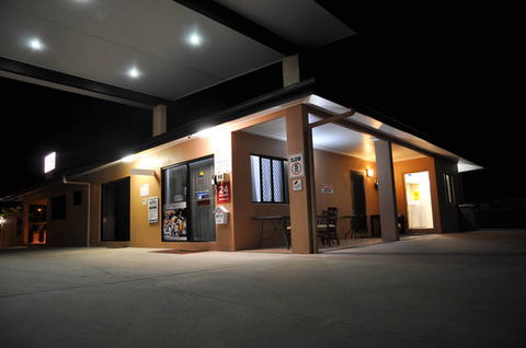 Bluewater Harbour Motel - Bowen - Accommodation Sunshine Coast 2