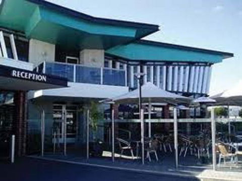 Comfort Hotel Highlander - Accommodation Sunshine Coast 0