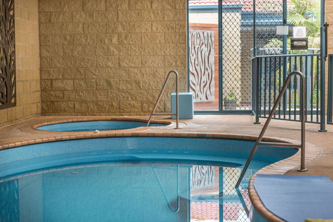 Motel On A Beckett - Accommodation Sunshine Coast 5