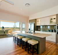 Cornwallis House - Accommodation Sunshine Coast