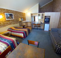 Country Gardens Motor Inn - Accommodation Sunshine Coast