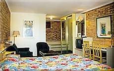 Countryman Motor Inn - Accommodation Sunshine Coast 3