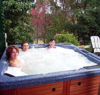 Falls Retreat Bed  Breakfast - Accommodation Sunshine Coast