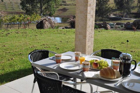 Ghost Riders Vineyard Lodge - Accommodation Sunshine Coast 1