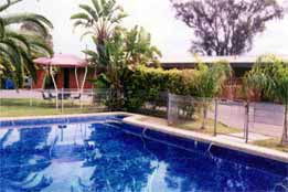 Overlander Hotel Motel - Accommodation Sunshine Coast 0