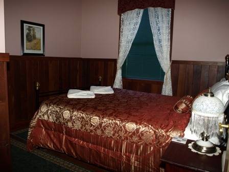 Pemberton Old Picture Theatre Holiday Apts - Accommodation Sunshine Coast 5