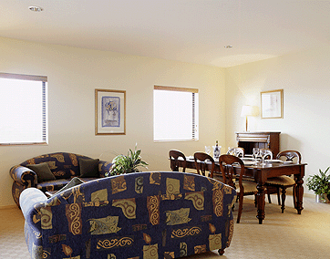 Quality Suites Boulevard on Beaumont Hotel - Accommodation Sunshine Coast