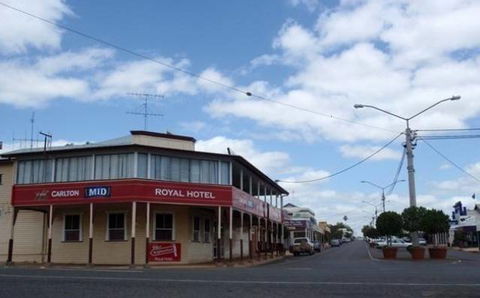 Royal Hotel Mundubbera - Accommodation Sunshine Coast 1