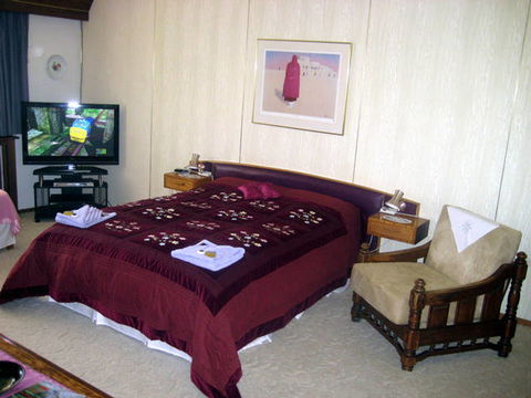 Sages' Haus B&B - Accommodation Sunshine Coast 0