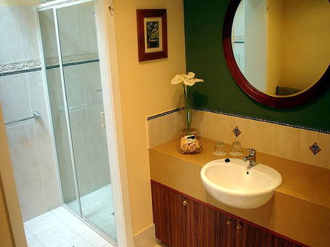Walton House B&B - Accommodation Sunshine Coast 4