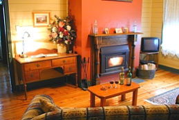 Willowbrook Cottages B&Bs - Accommodation Sunshine Coast 0