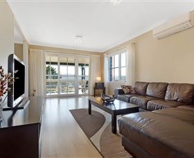 The Beach Retreat Eden - Accommodation Sunshine Coast 0