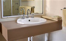 All Settlers Motor Inn - Accommodation Sunshine Coast 3