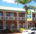 Hamiltons Henry Parkes Motor Inn - Accommodation Sunshine Coast