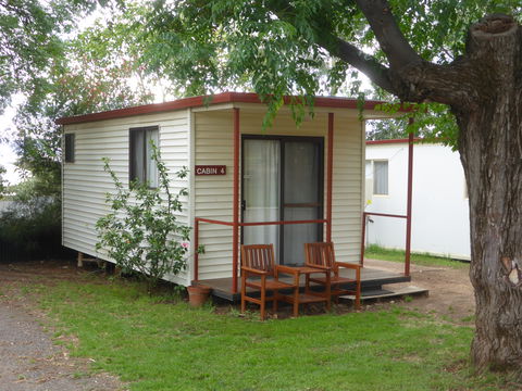 Peak Hill Caravan Park - Accommodation Sunshine Coast 2