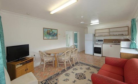 Pacific Sun Motor Inn - Accommodation Sunshine Coast 3