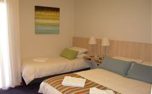 Tudor Inn Motel - Hamilton - Accommodation Sunshine Coast 1
