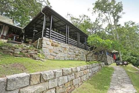 Sydney - Pittwater YHA - Accommodation Sunshine Coast 0