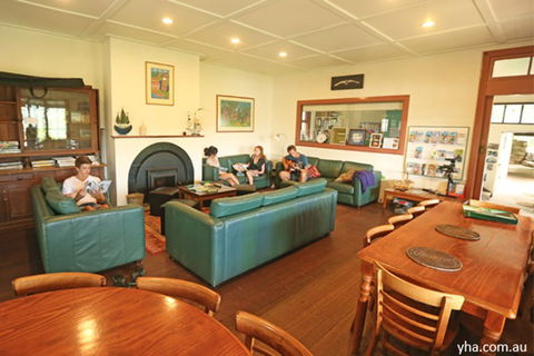 Sydney - Pittwater YHA - Accommodation Sunshine Coast 6