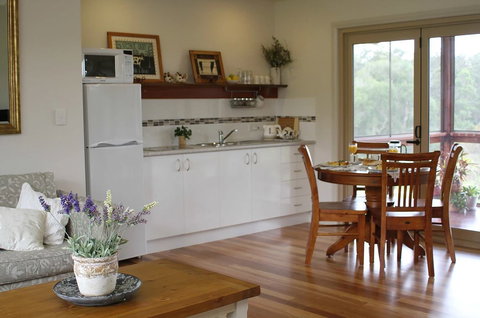Cosy Cow Farmstay Bed And Breakfast - Accommodation Sunshine Coast 3