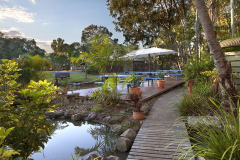 Hervey Bay YHA - Accommodation Sunshine Coast 1