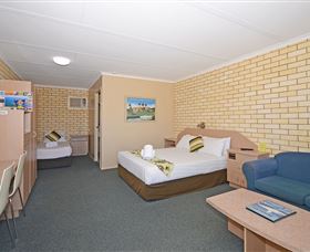 Econo Lodge Fraser Gateway - Accommodation Sunshine Coast 1