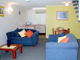 Bayshores Holiday Apartments - Accommodation Sunshine Coast 2