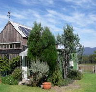 Runnymeade Garden Studio Bed and Breakfast - Accommodation Sunshine Coast