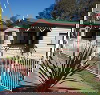 Parkes Country Cabins - Accommodation Sunshine Coast