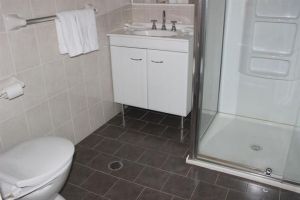 Gardners Inn - Accommodation Sunshine Coast 0
