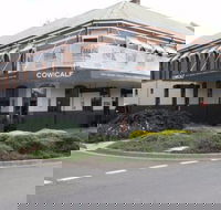 Cow and Calf Hotel - Accommodation Sunshine Coast