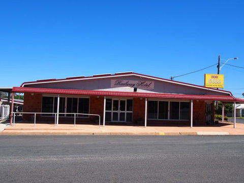 Railway Hotel Condobolin - Accommodation Sunshine Coast 1