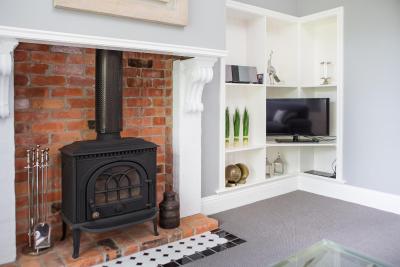 Oak Tree Lodge - Accommodation Sunshine Coast 1