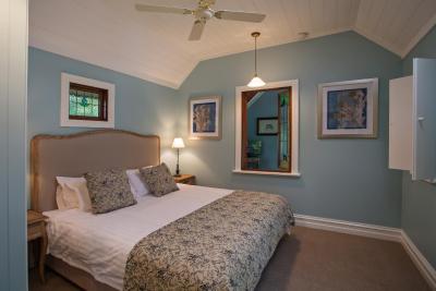 Oak Tree Lodge - Accommodation Sunshine Coast 10
