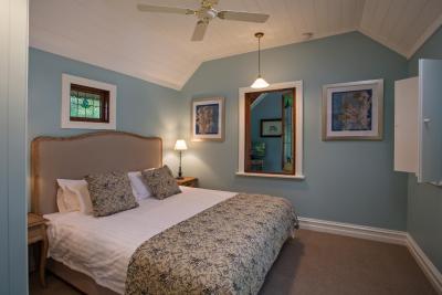 Oak Tree Lodge - Accommodation Sunshine Coast 11