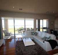 LJ Hooker Goolwa Holiday Rentals - 42 Underwood Avenue Goolwa Beach - Accommodation Sunshine Coast
