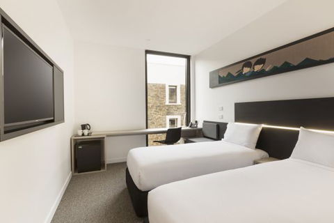 Ibis Adelaide - Accommodation Sunshine Coast 1