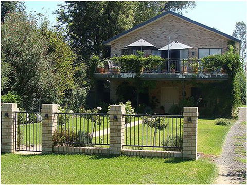 Selina Street Bed And Breakfast - Accommodation Sunshine Coast 0