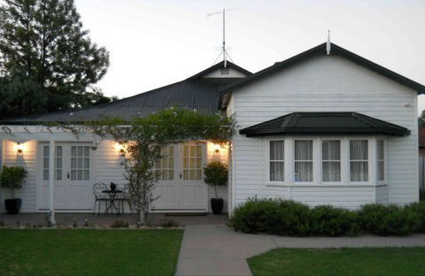BJs Short Stay Apartments - Accommodation Sunshine Coast 1