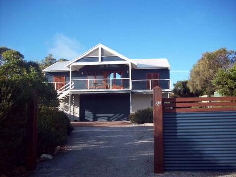 Top Deck Marion Bay - Accommodation Sunshine Coast 1