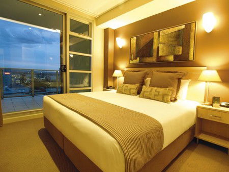 Oaks Embassy Adelaide - Accommodation Sunshine Coast 0
