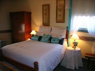All Saints And Sinners Colonial B&B - Accommodation Sunshine Coast 3