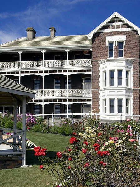 Auldington - Accommodation Sunshine Coast 0