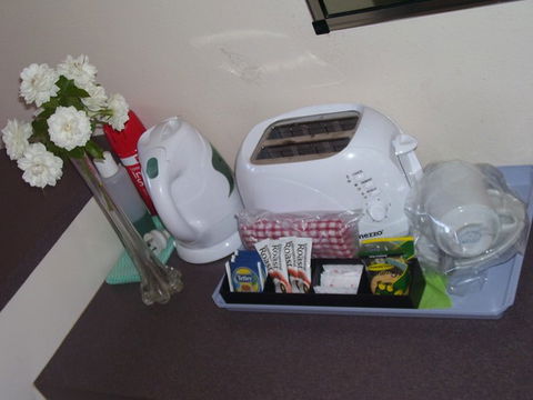 Twin City Motor Inn - Accommodation Sunshine Coast 0