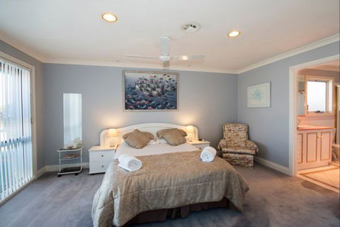 Ocean Manor Bed And Breakfast - Accommodation Sunshine Coast 4