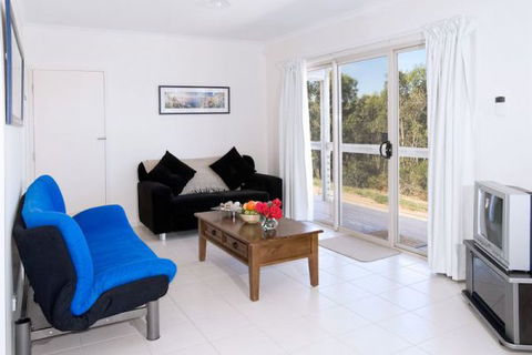 Allusion Cottages - Accommodation Sunshine Coast 2