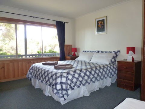 Arties Cottage Accommodation - Accommodation Sunshine Coast 2