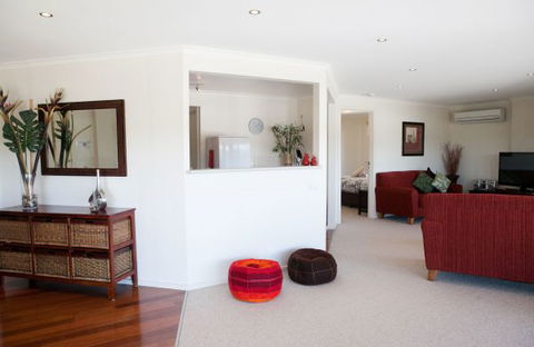 C-Deck Beach House Apartment - Accommodation Sunshine Coast 5